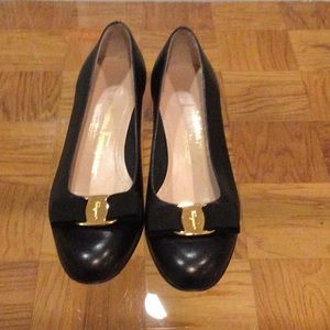 Salvatore Ferregamo ballet shoe 7.5